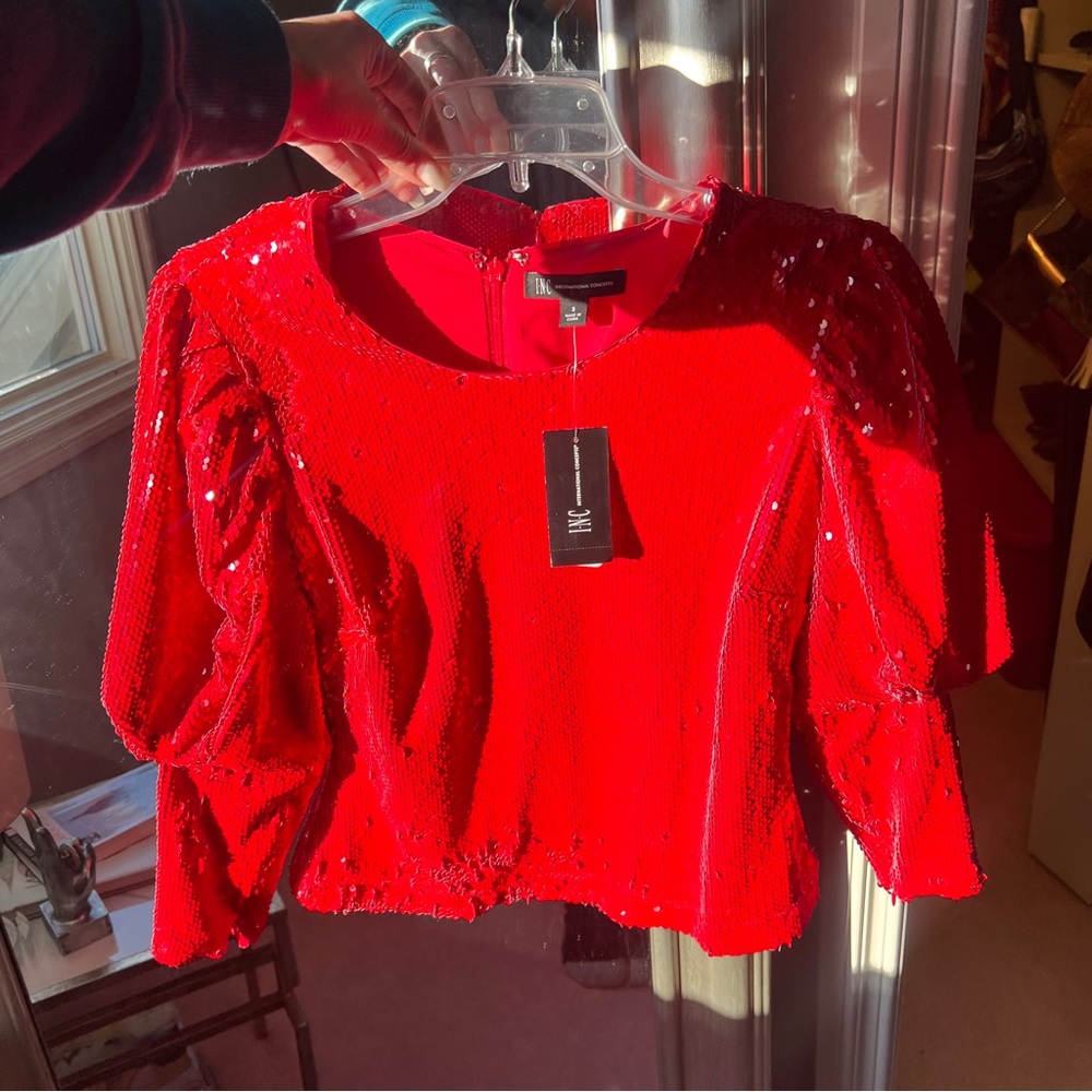 Red sequins ruffle top NWT